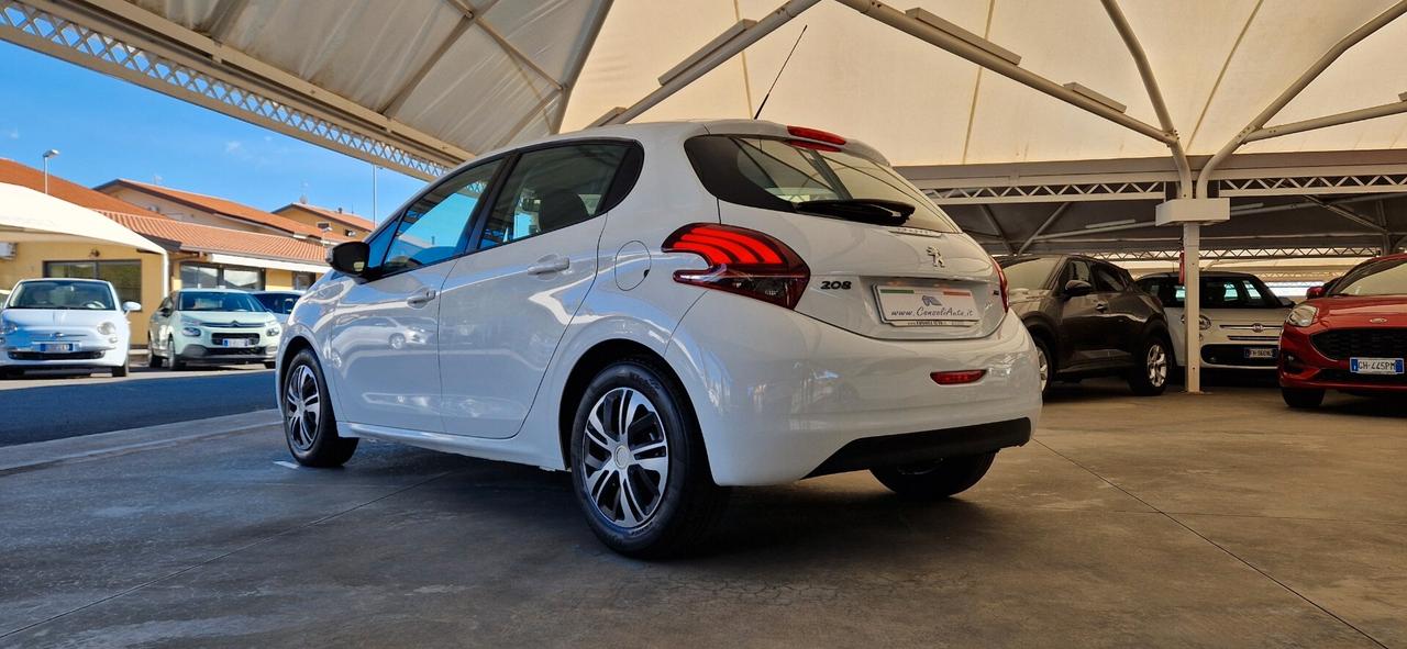 Peugeot 208 PureTech 82cv 5 porte Allure