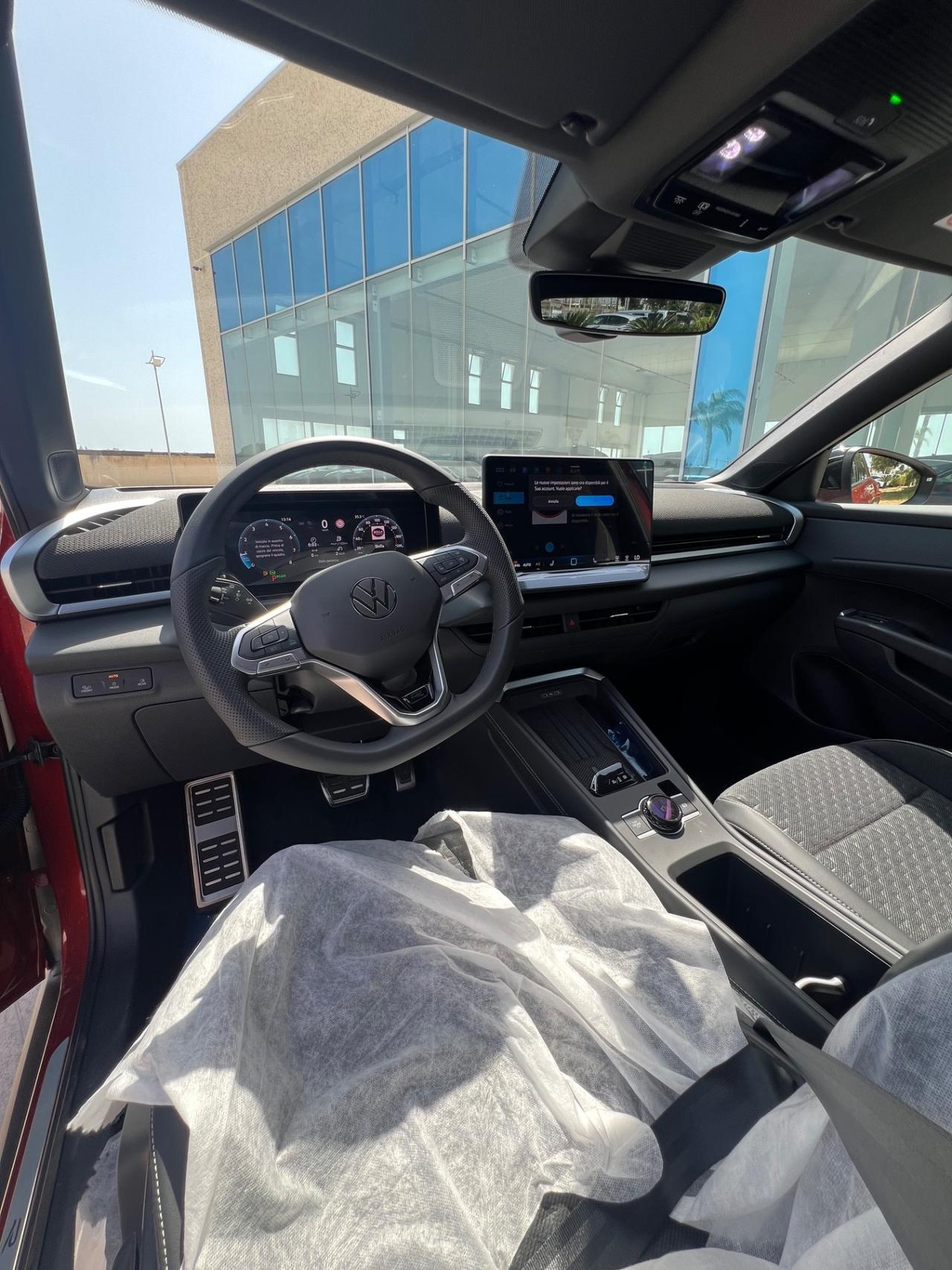 Volkswagen T-Roc 1.5 eTSI ACT 150 CV DSG R-Line - possibilità noleggio no scoring