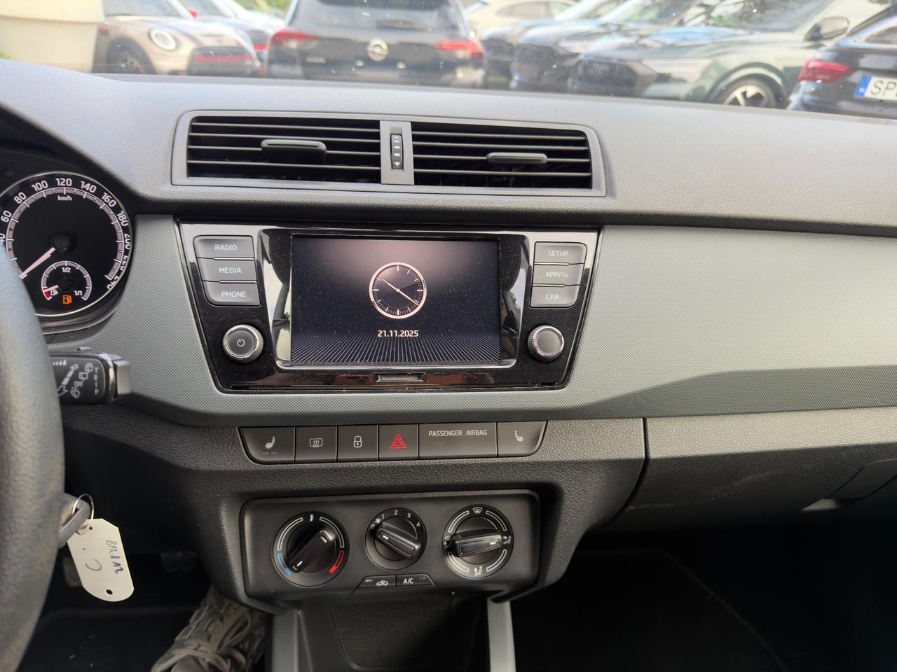 Skoda Fabia 1.0 MPI 60 CV Twin Color Nero