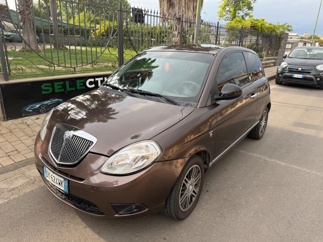 Lancia Ypsilon 1.4 Platino Ecochic GPL