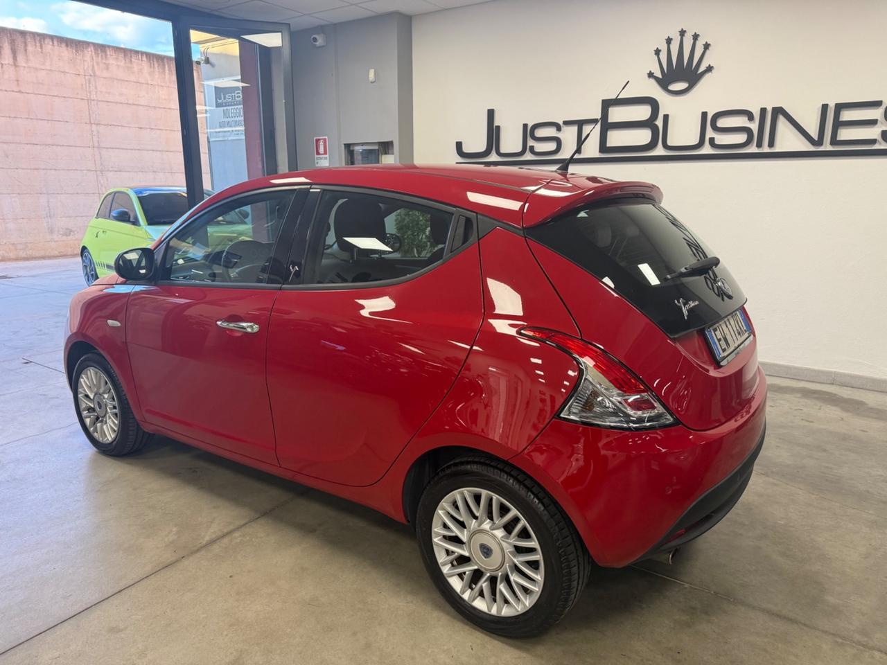 Lancia Ypsilon 1.2 69 CV 5 porte Platinum