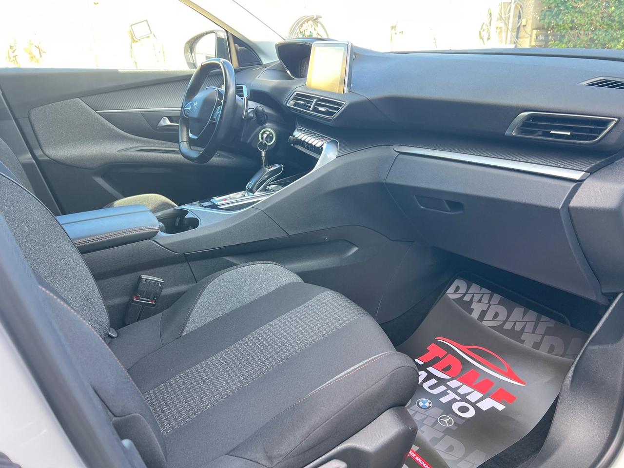 Peugeot 3008 1.5 BlueHDi 130 EAT8