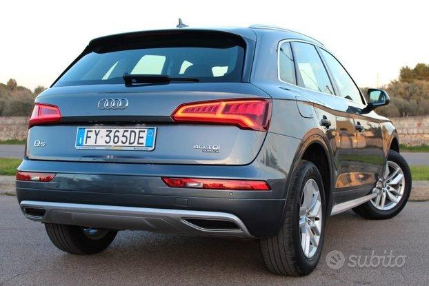 Audi Q5 2.0 TDI Aut. *LUCI AMBIENTE *V.COCKPIT