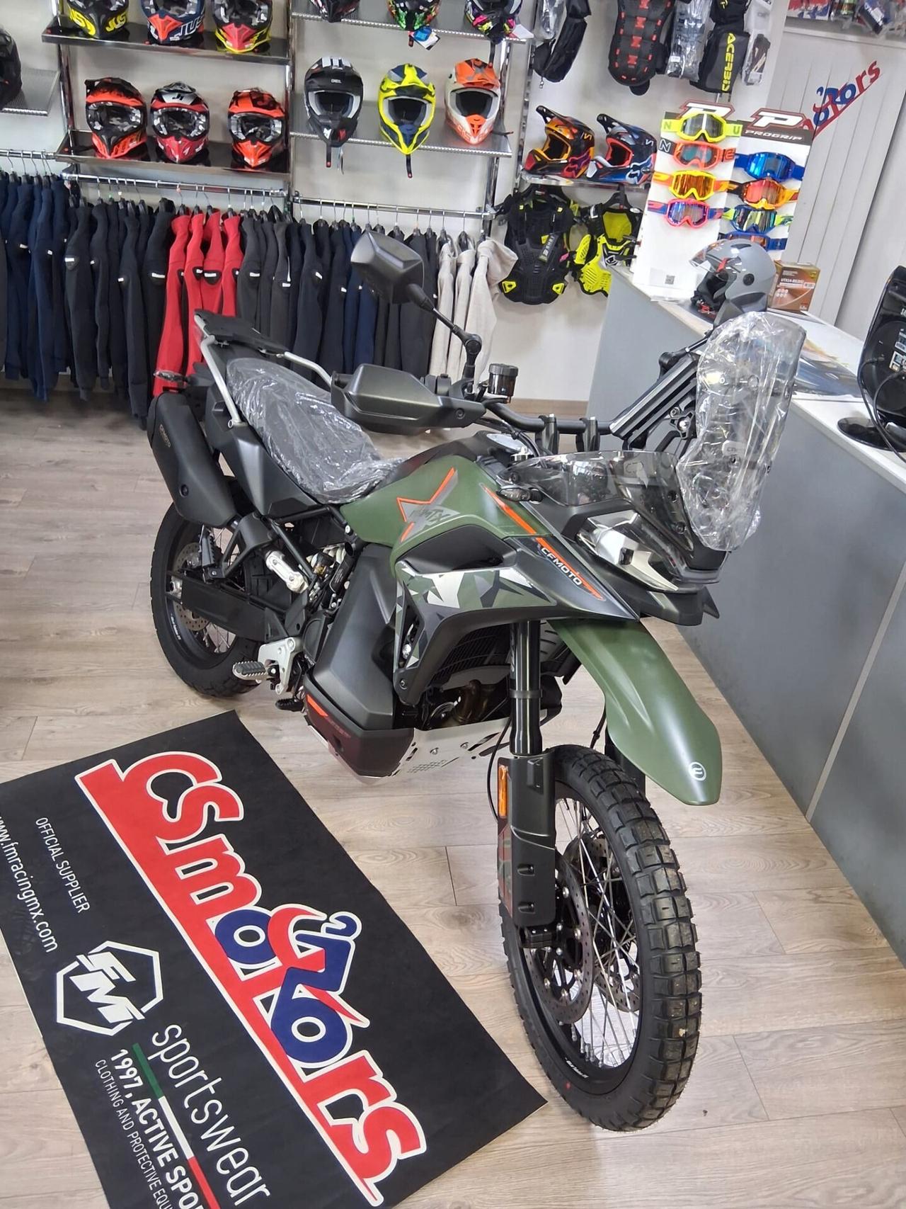 CFMOTO MT-X 1000