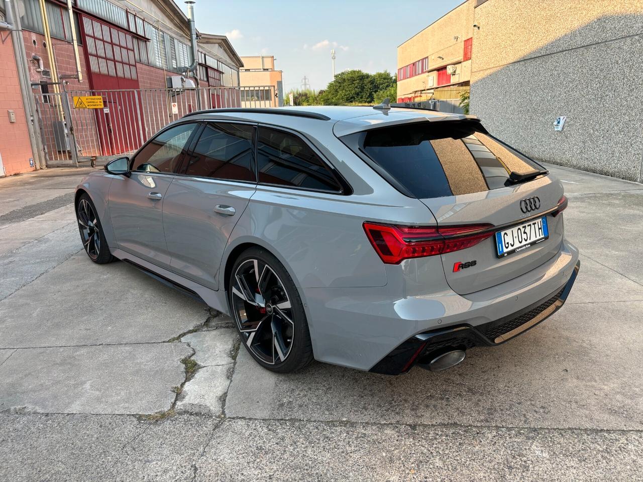 Audi A6 RS 6 Avant 4.0 TFSI V8 quattro tiptronic