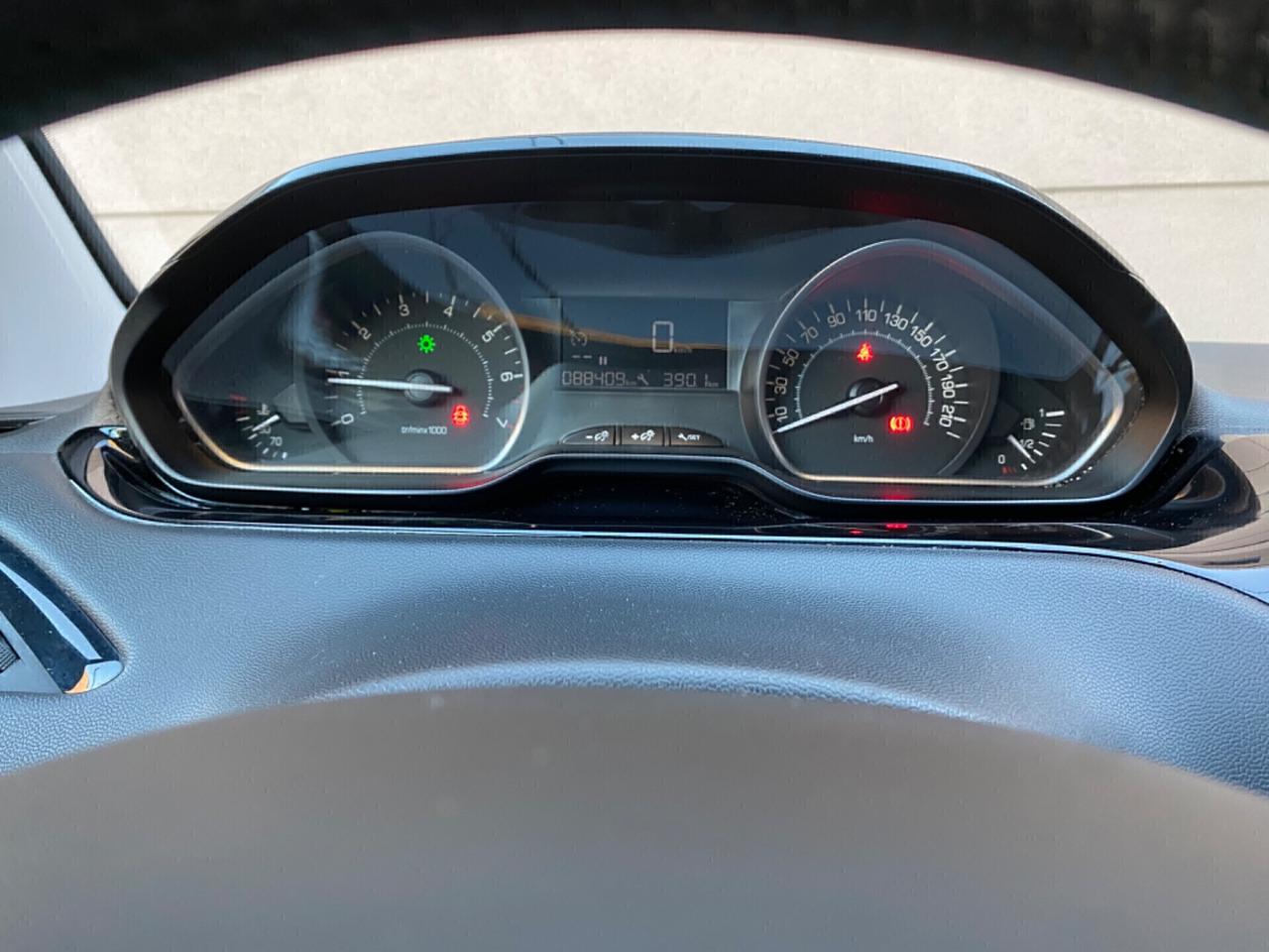 Peugeot 208 Allure 1.2 Benzina