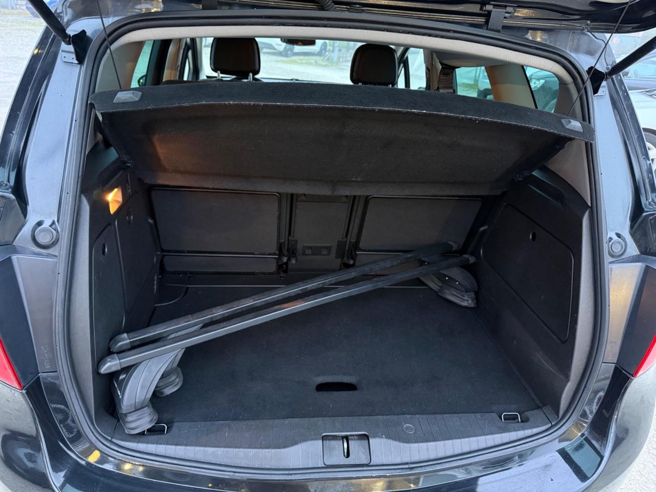 Opel Meriva 1.4 100CV Cosmo 111 Mila KM