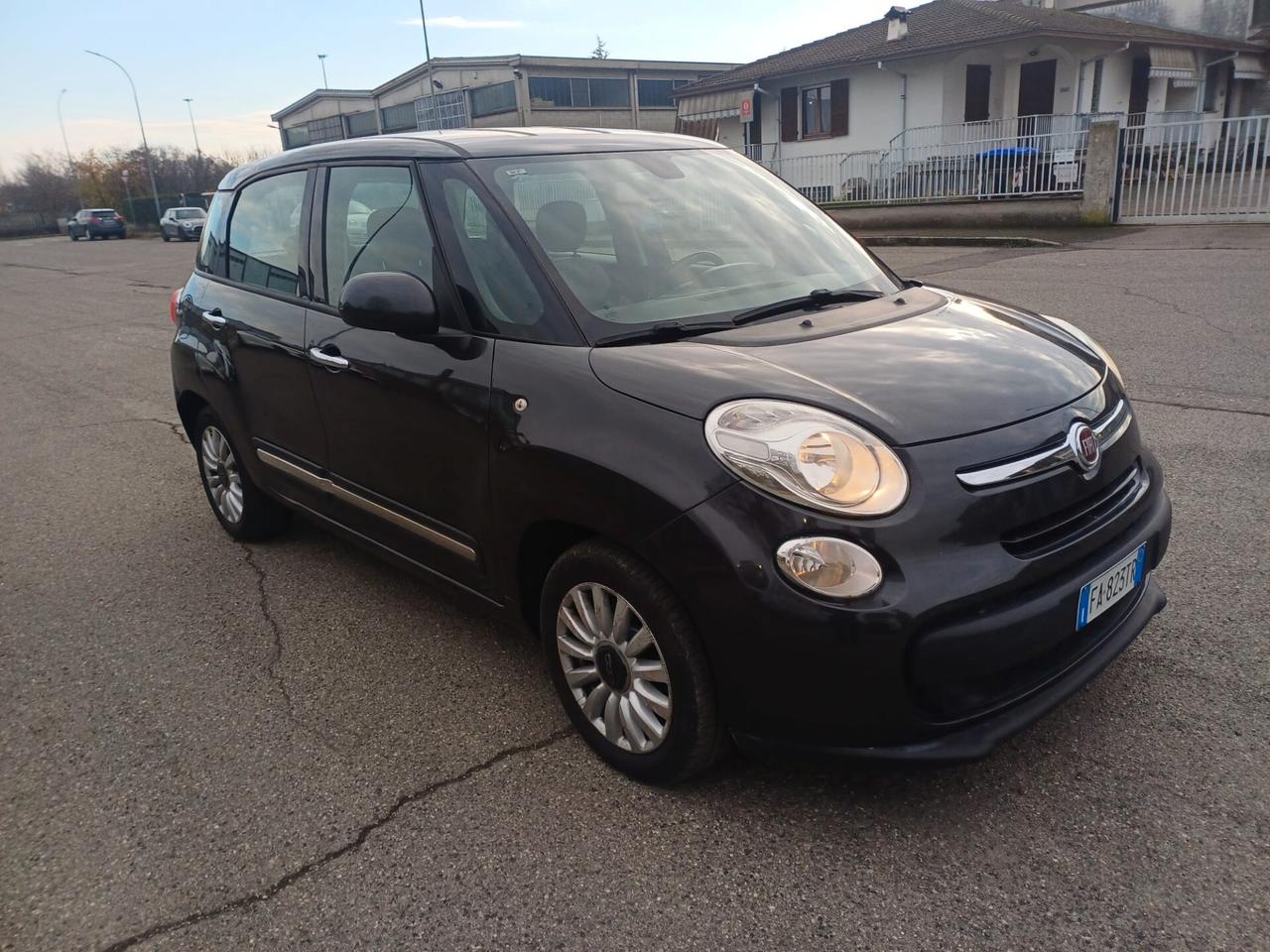 Fiat 500L 1.6 Multijet 105 CV Lounge (77 kw)