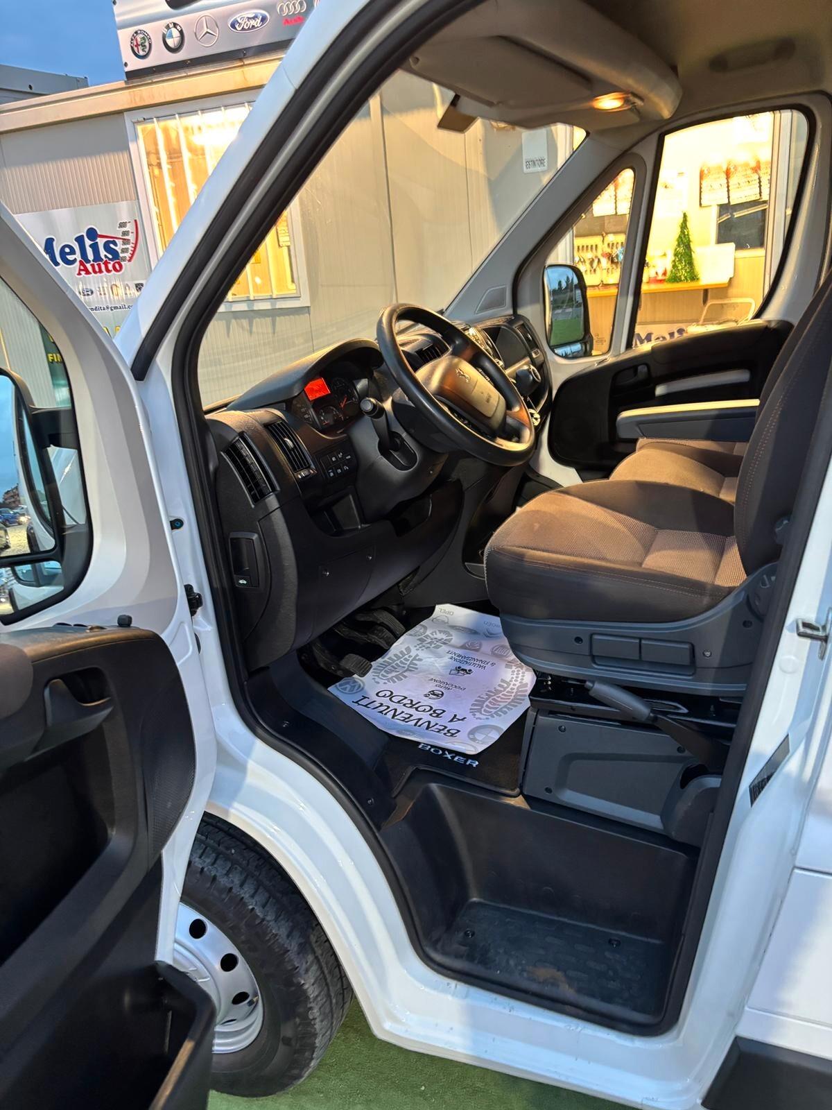 PEUGEOT BOXER FURGONE 3 POSTI DIESEL 2.2 IVA ESPOSTA