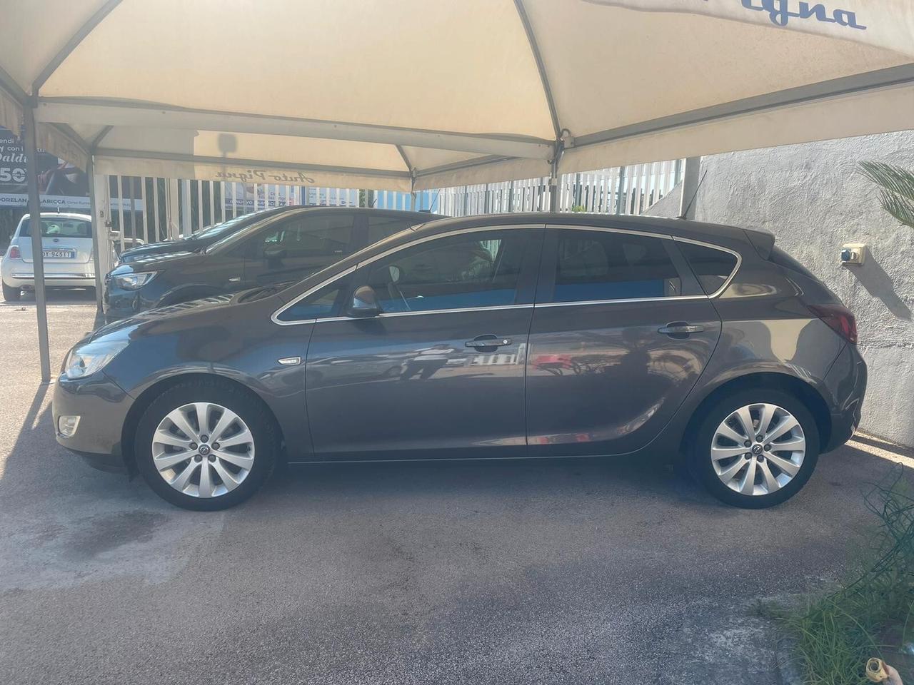 Opel Astra 1.4 Turbo 140CV 5 porte GPL Tech Cosmo