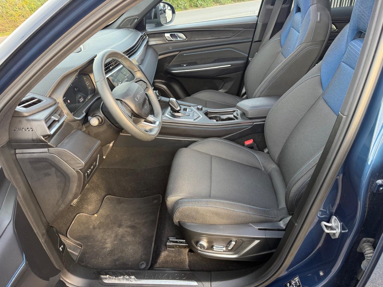 Lynk & Co 01 1.5 td phev PHEV HYBRID PLUG-IN