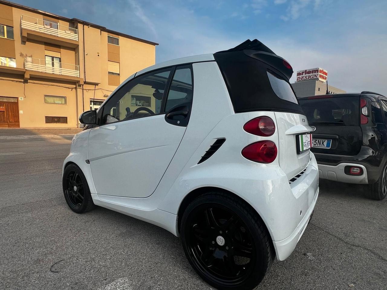 Smart ForTwo 1000 75 kW cabrio BRABUS