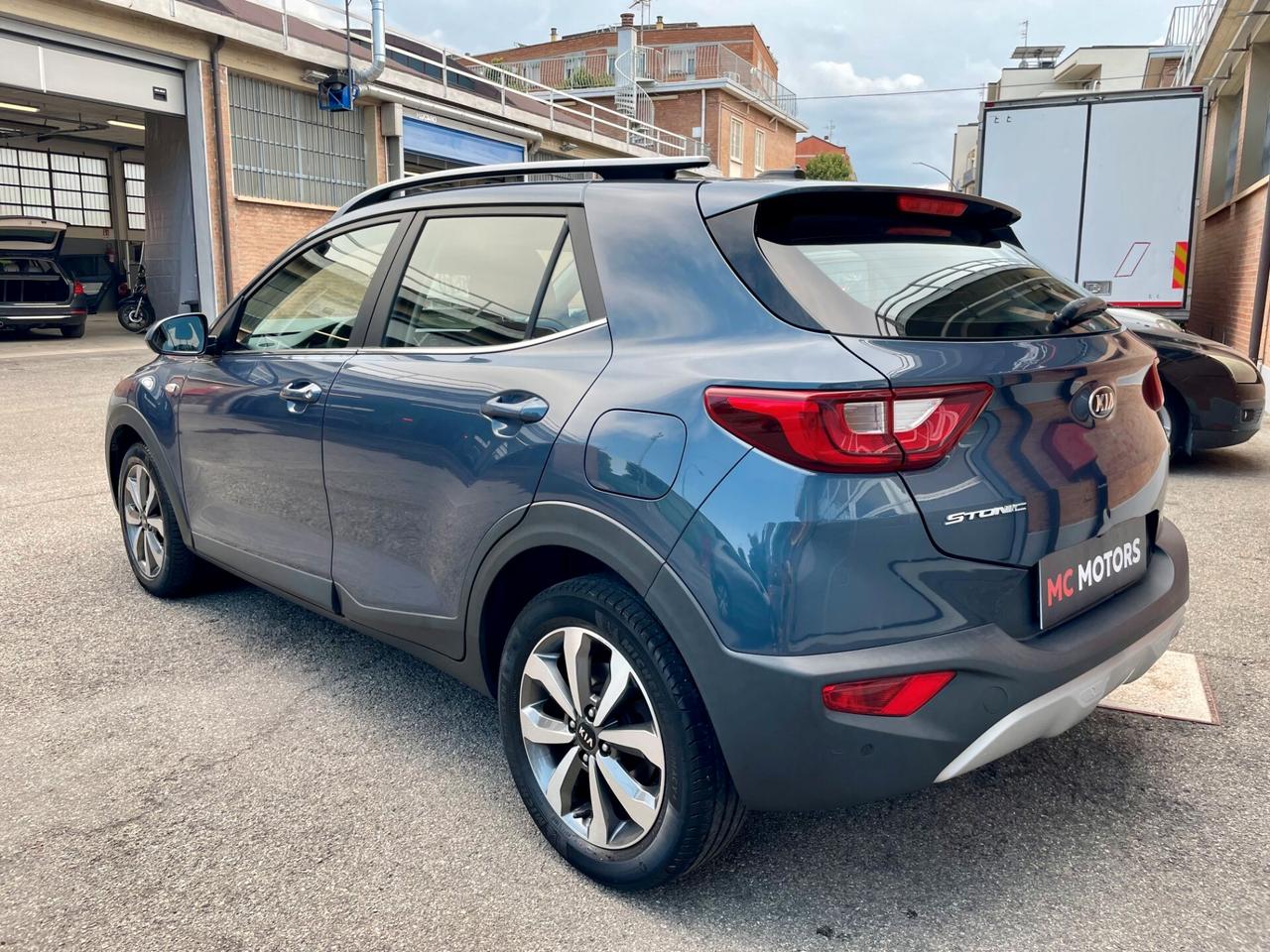 KIA STONIC -DESIGN PACK-2021-GPL ORIGINALE KIA-GARANZIA FINO AL 2028