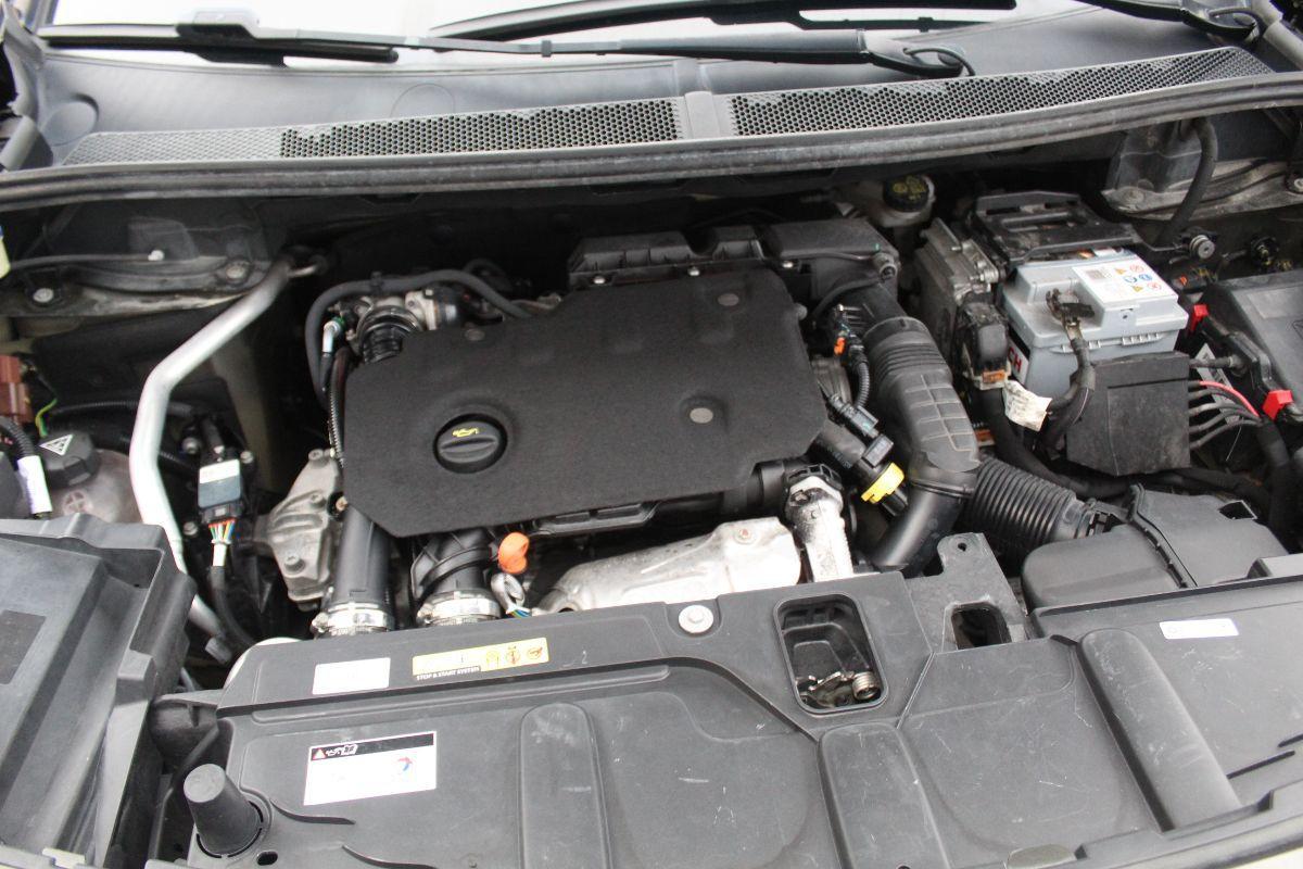 PEUGEOT - 5008 - BlueHDi 130 S&S EAT8 GT Line