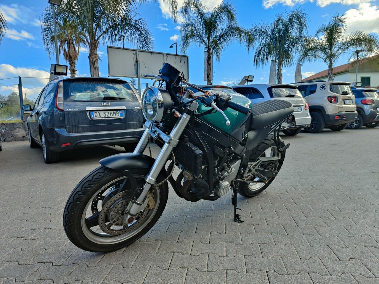 Honda CBR 600 F cafè Racer strorica