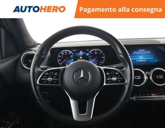 MERCEDES-BENZ GLB 200 d Automatic Sport