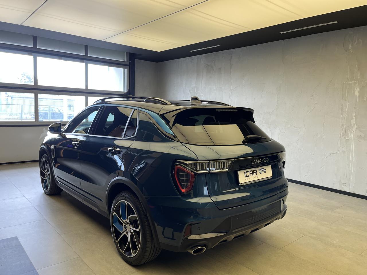 LYNK & CO 01 - 01 1.5 td phev auto