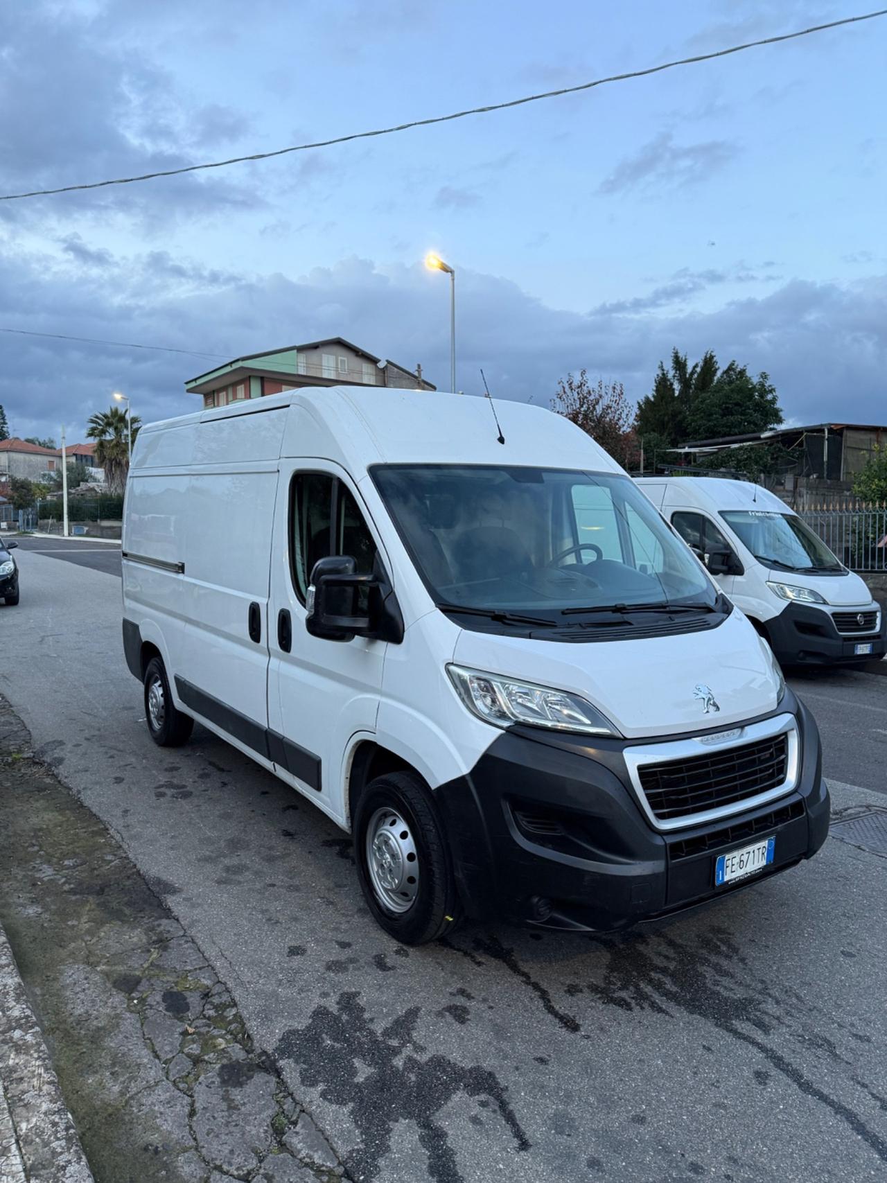 Peugeot Boxer 2.0 Diesel 130cv