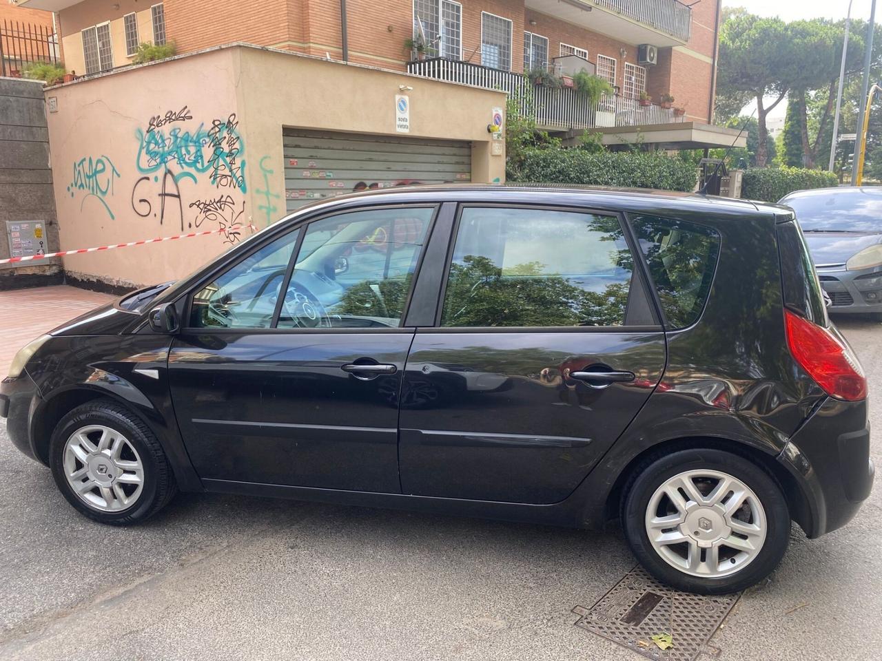 Renault Scenic Grand Scénic 1.5 dCi/105CV Serie Speciale