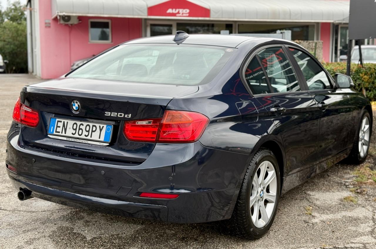Bmw 320d 184CV 2013 F30 BERLINA CAMBIO MANUALE