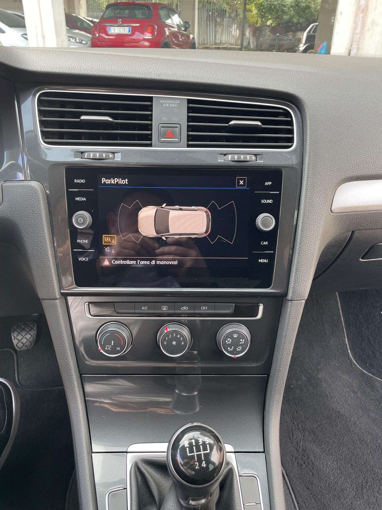 VOLKSWAGEN GOLF 7.5 1.6 TDI 90 CV SPORT DAL NORD ITALIA ADATTA PER NEOPATENTATI