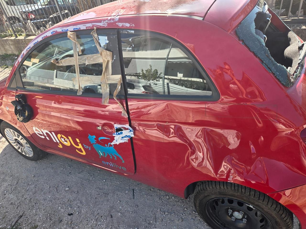 Fiat 500 1.0 Hybrid Red ANNO 2024- SINISTRATA