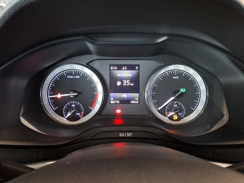 SKODA KAROQ 1.6 TDI SCR STYLE DSG