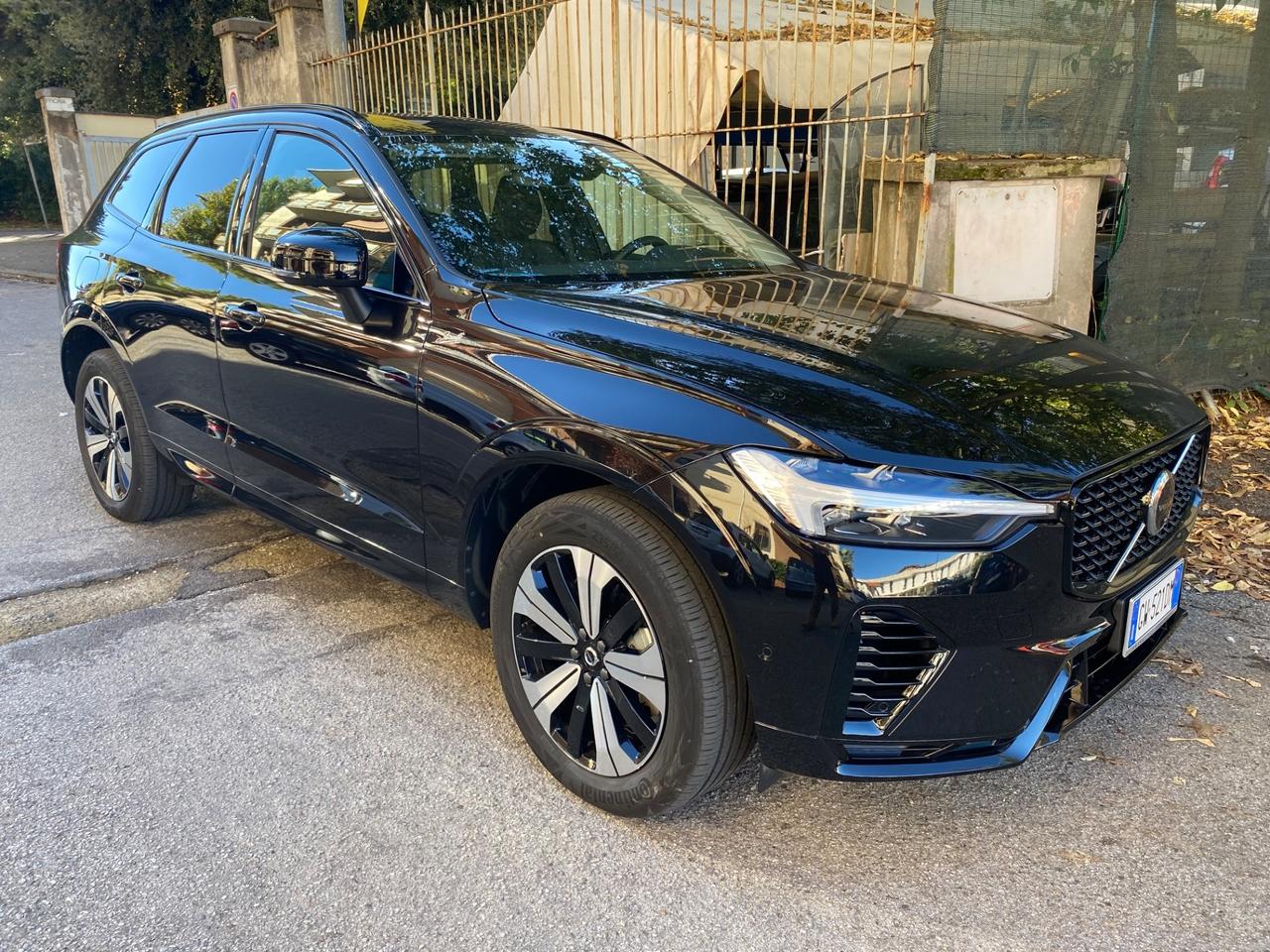 Volvo XC 60 XC60 T6 Recharge Plug-in Hybrid AWD automatico Plus Dark INSCRIPTION