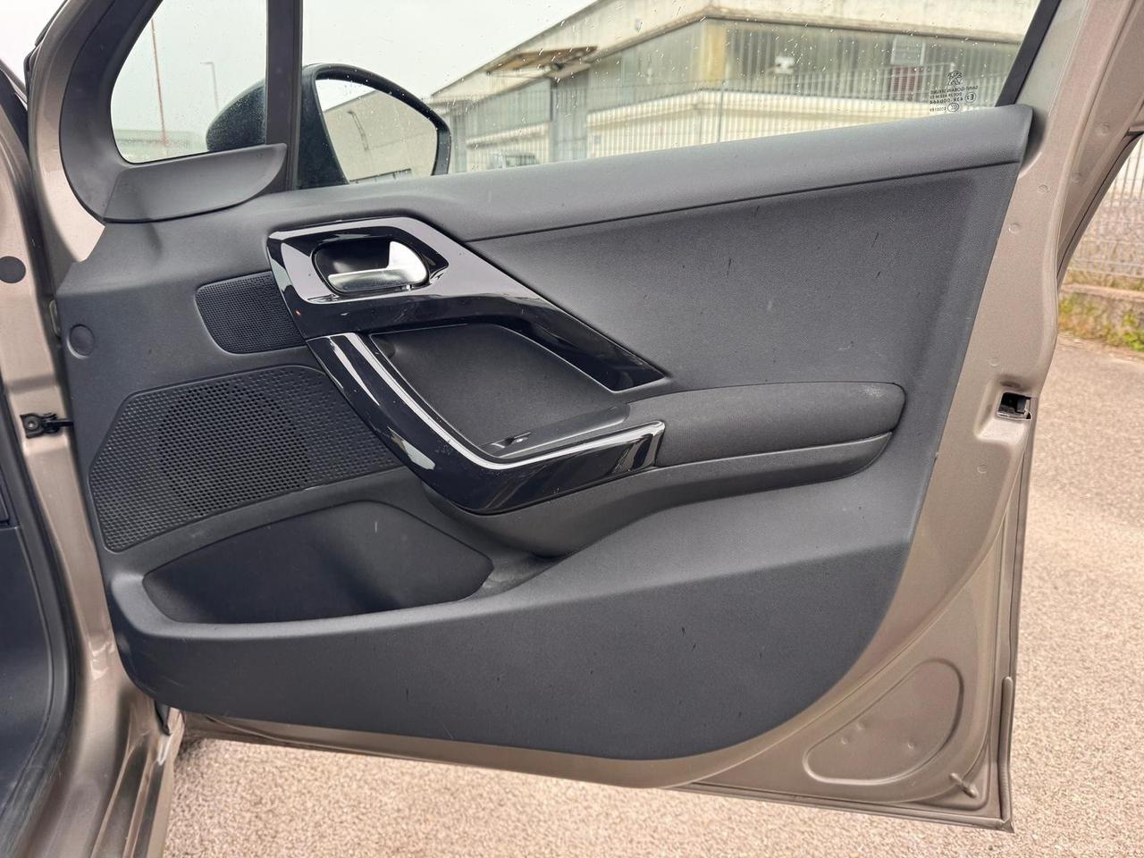 Peugeot 208 Allure GARANZIA 12 MESI 109000 KM