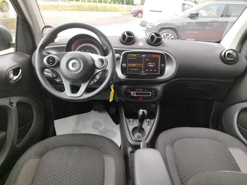 smart fortwo EQ Passion