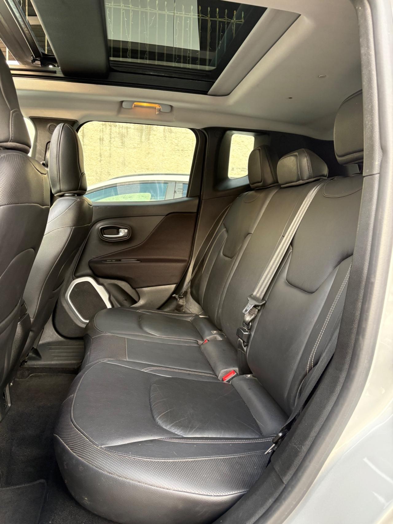 Jeep Renegade 4x4 tetto apribile gancio traino
