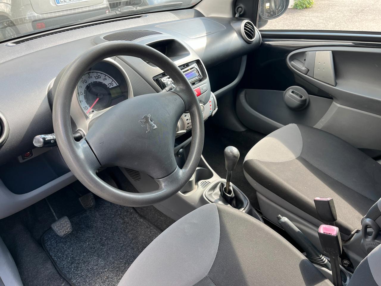 Peugeot 107 1.0 68CV 5p. Plaisir
