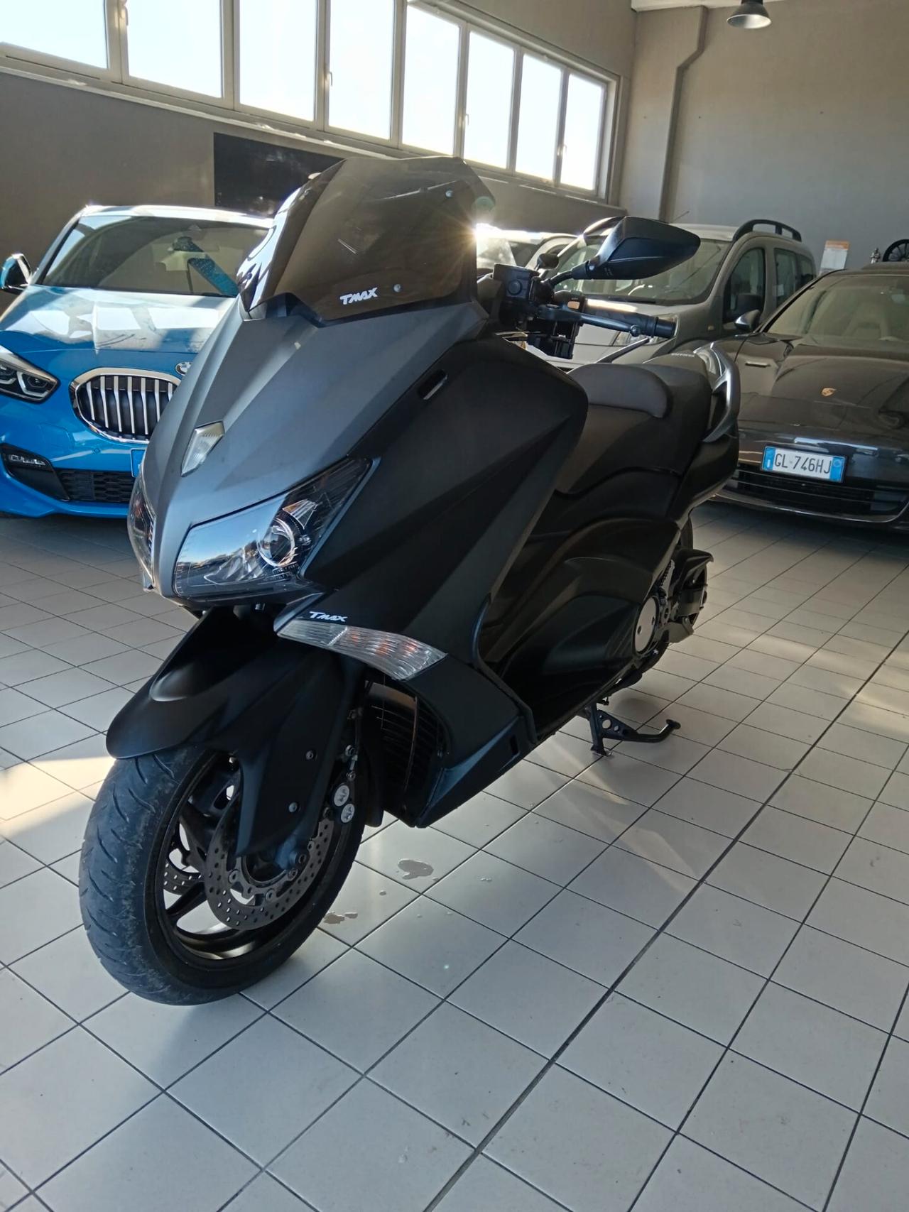 Yamaha Tmax 530