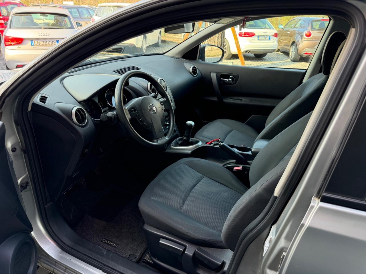 Nissan Qashqai 1.6 Benzina 2014 Neopatentati - COME NUOVA