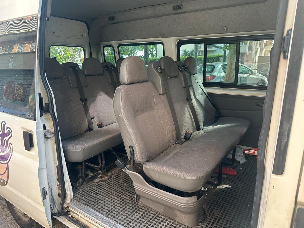 Ford Transit Bus 300 2.0 TDI PL-TA Clima 9 posti