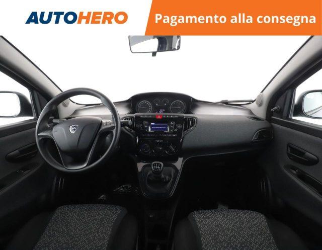LANCIA Ypsilon 1.0 FireFly 5 porte S&S Hybrid Ecochic Silver