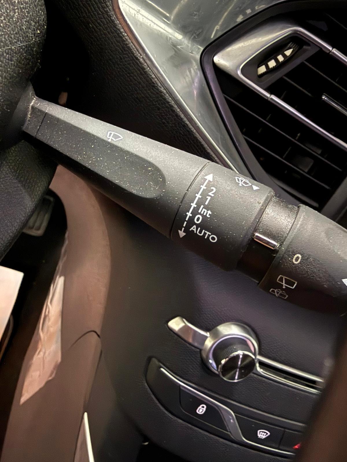 Peugeot 308 BlueHDi 120 S&S EAT6 SW Allure