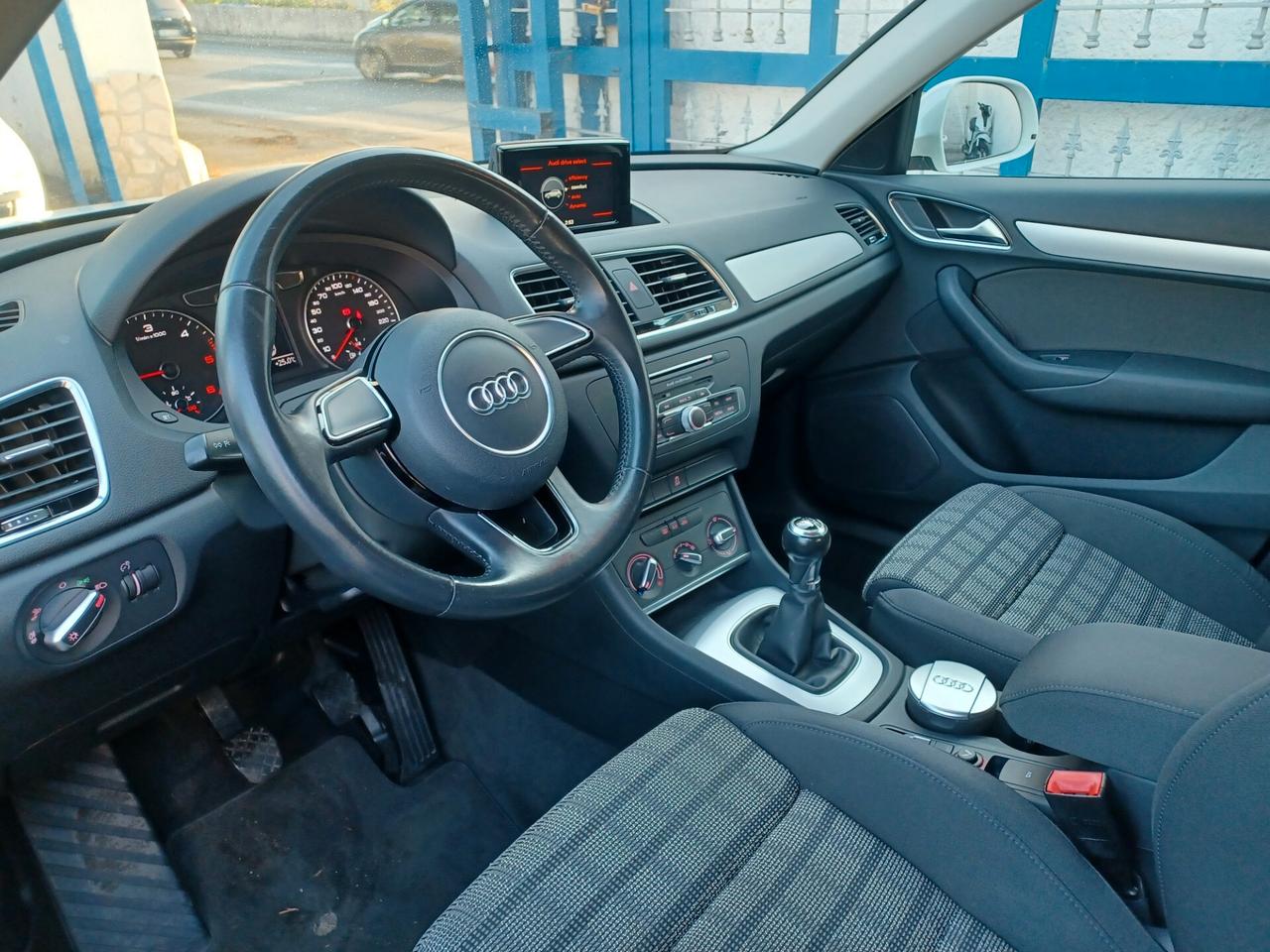 Audi Q3 2.0 TDI 120 CV Design UNICO PROPRIETARIO