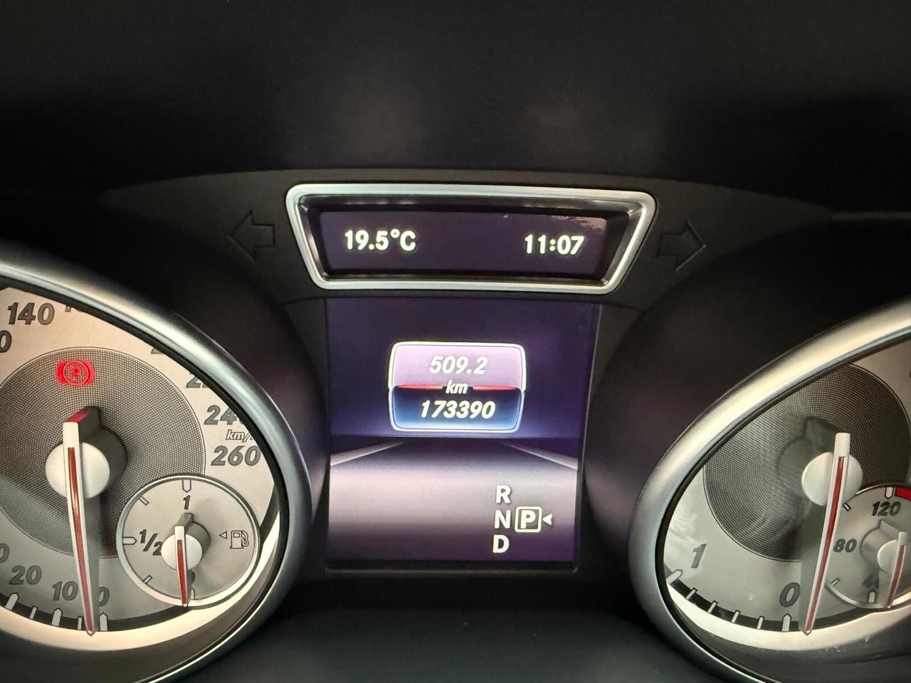 Mercedes-benz CLA 200 d Automatic Premium