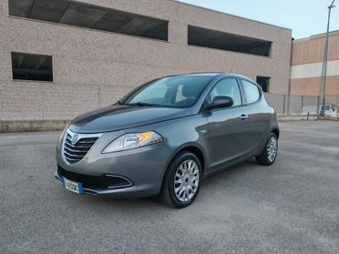 Lancia Ypsilon 1.2 69 CV Platinum