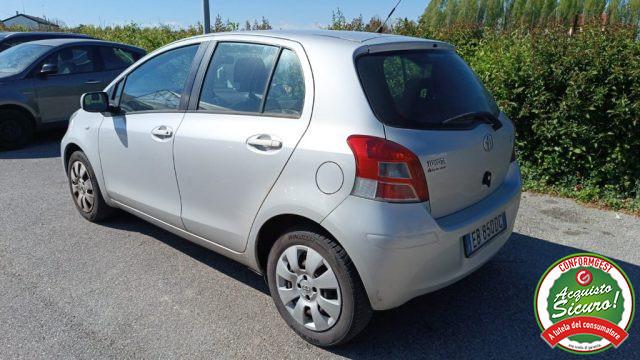 TOYOTA Yaris 1.3 5 porte Sol