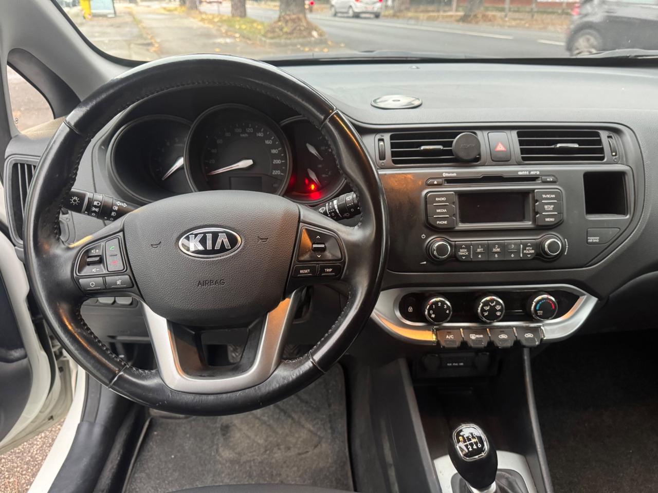 Kia Rio 1.1 CRDi 5p. neopaten garanzia 12 mesi