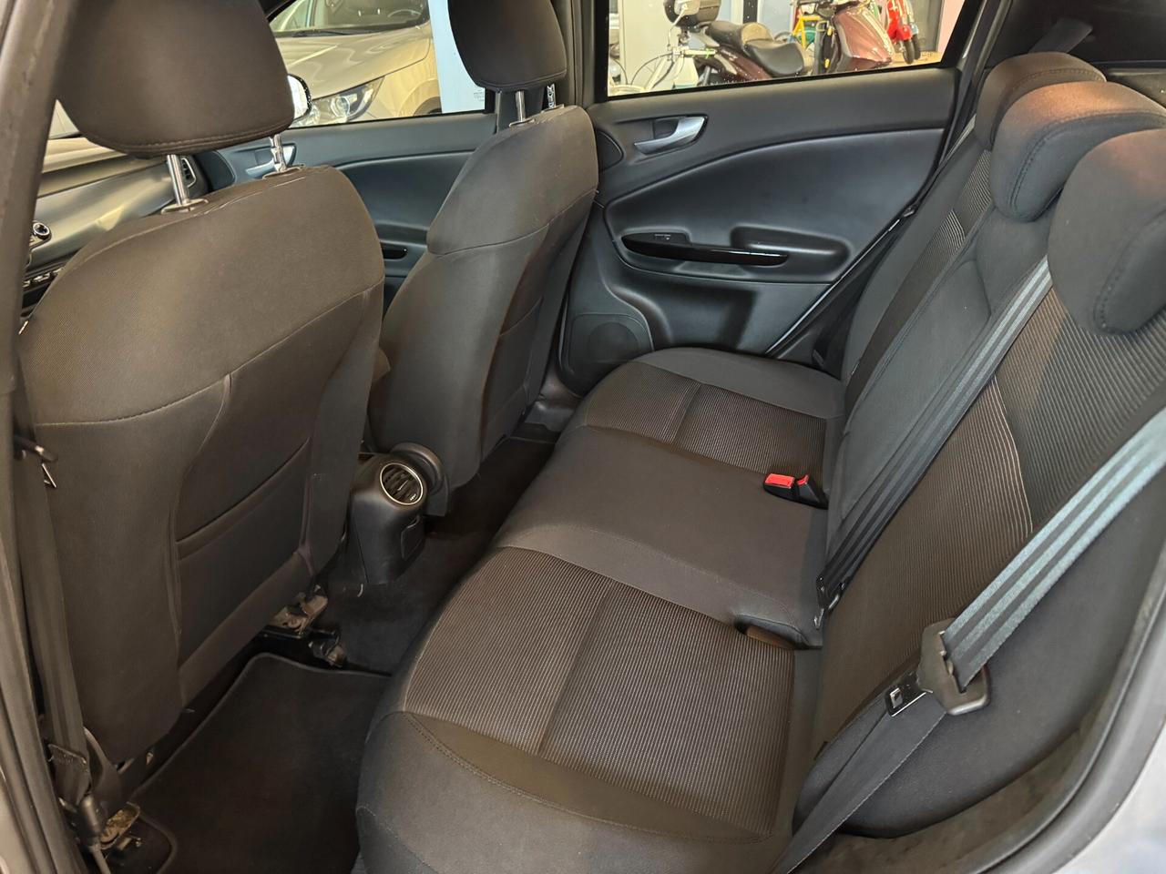 Alfa Romeo Giulietta 2.0 JTDm-2 140 CV Distinctive