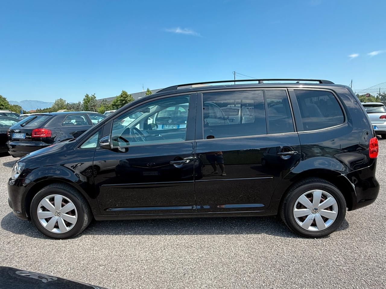 Volkswagen Touran 1.6 TDI 7 POSTI