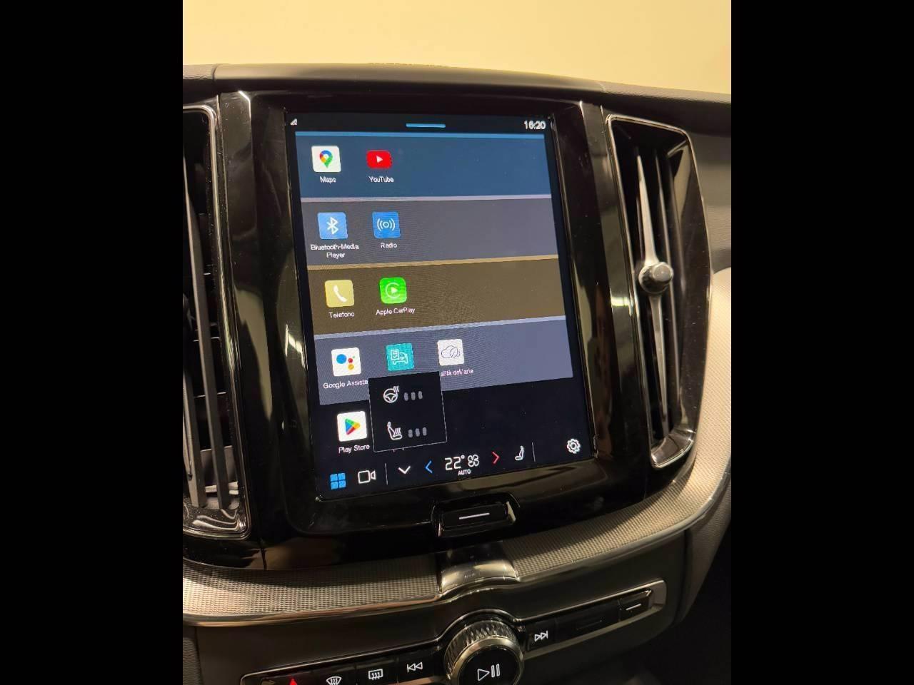 VOLVO XC60 B5 PLUS DARK AWD AUTO