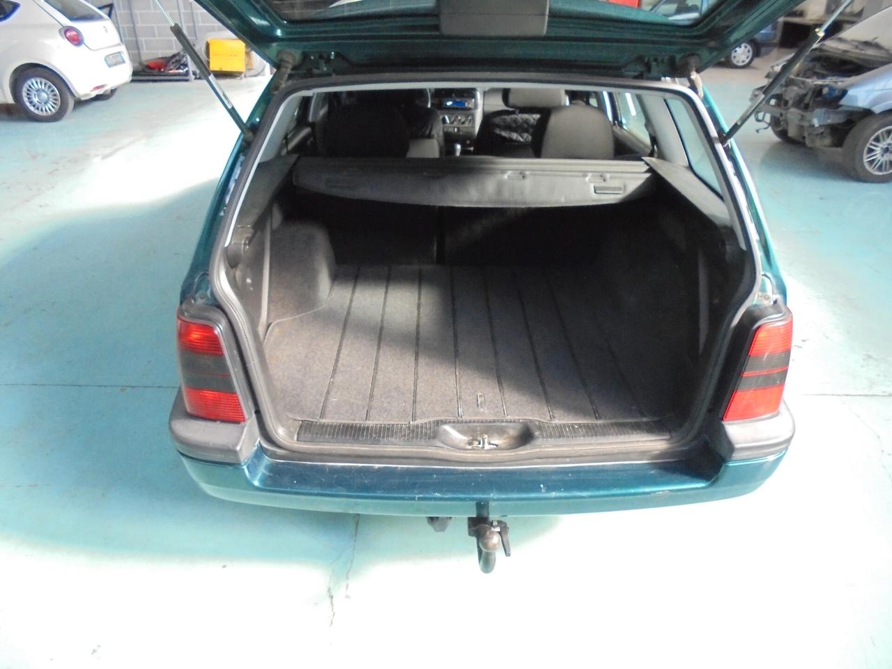 Volkswagen Golf Variant Golf 1.6 cat SW Yachting Henri lloyd