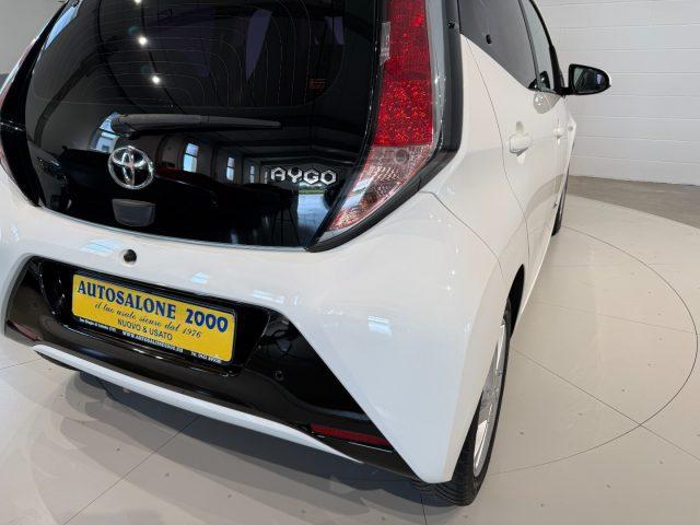 TOYOTA Aygo 1.0 VVT-i 69 CV 5 porte x-wave MMT PREZZO REALE