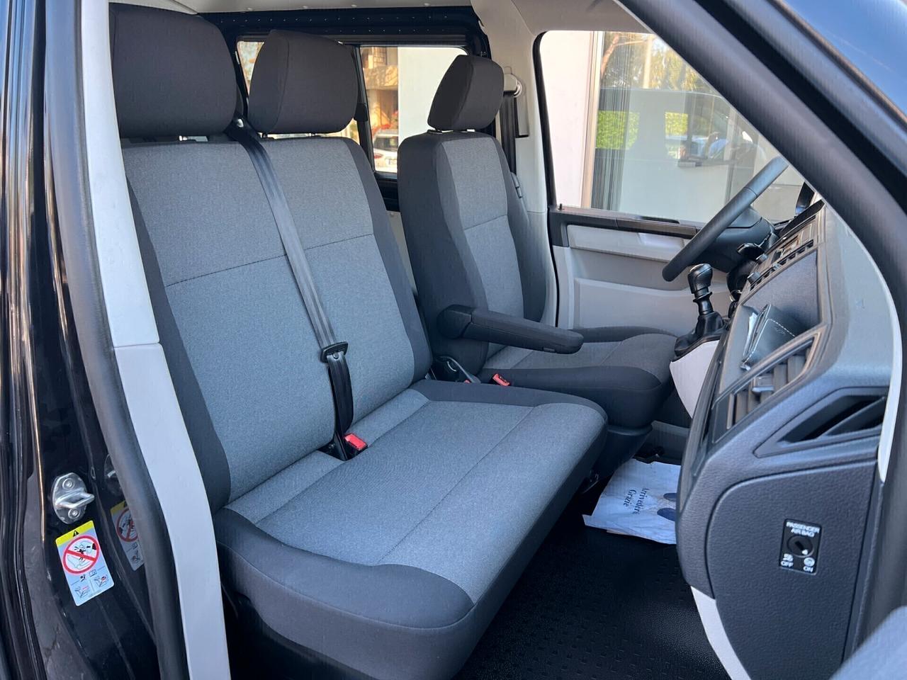 Volkswagen Transporter 2.0 TDI 102CV PC Kombi 9 posti