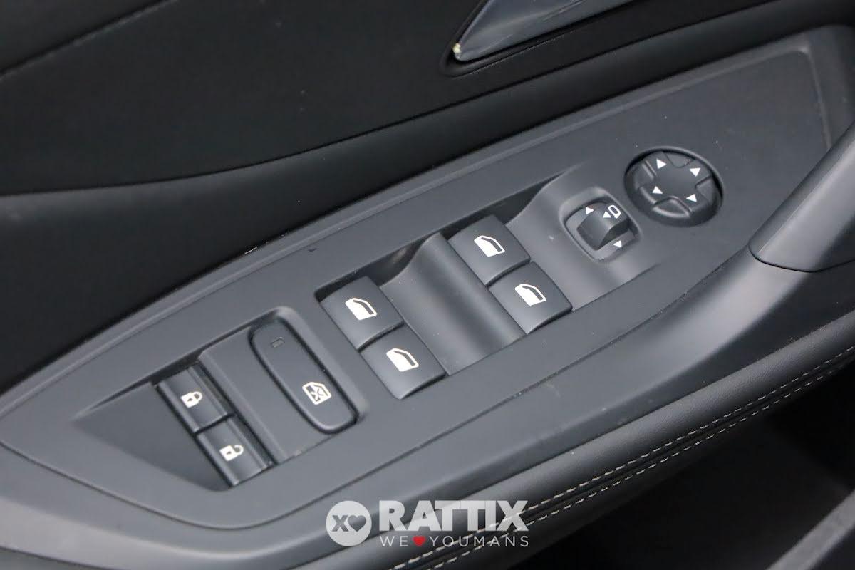 Peugeot 408 1.2 Hybrid 136CV Allure e-DSC6