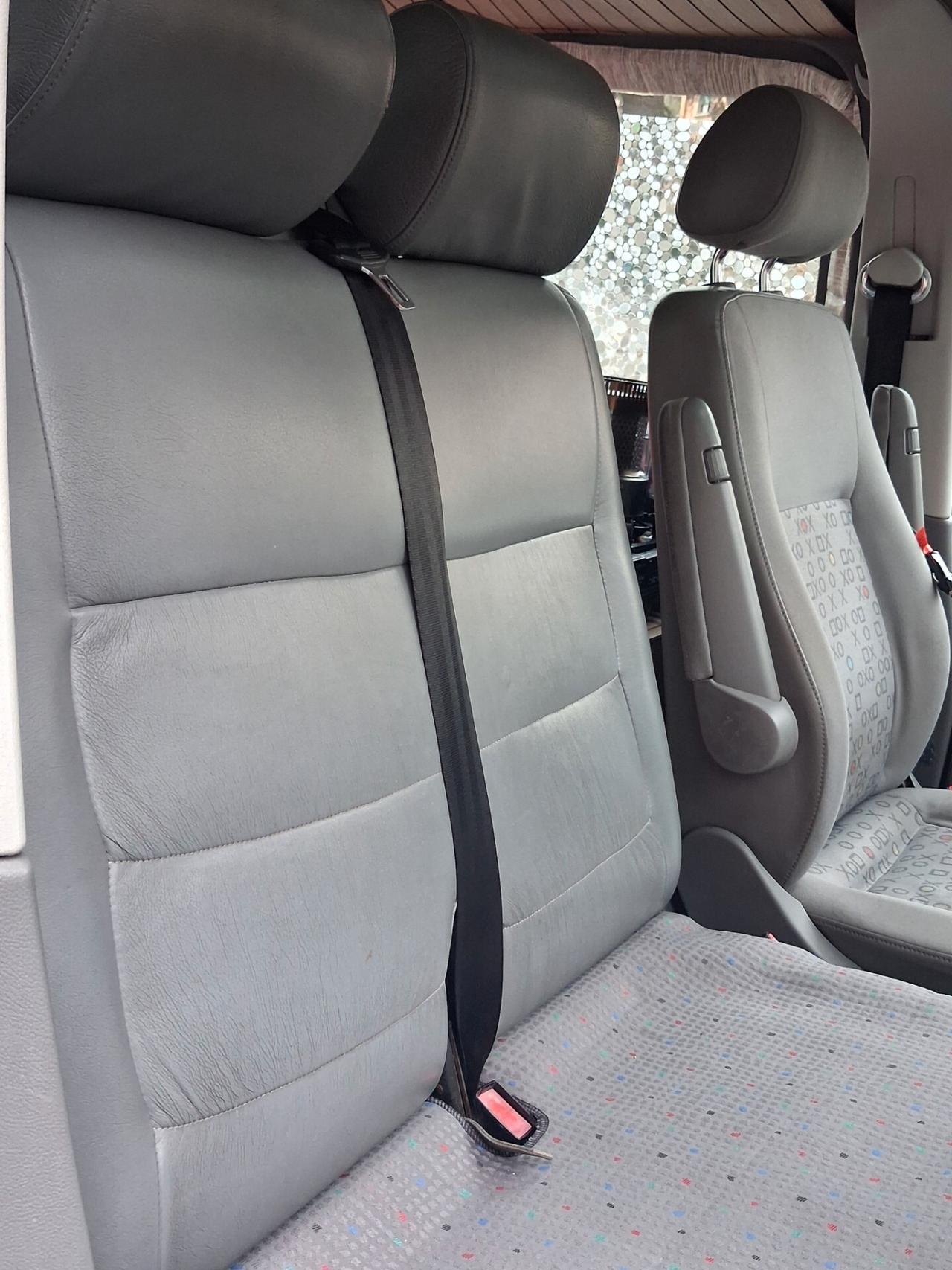 Volkswagen Multivan 2.5 TDI/130CV Trendline